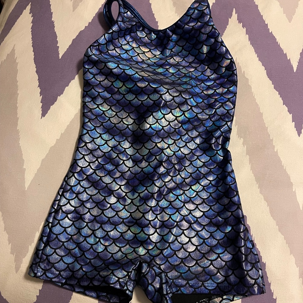 2 Girls Athletic/Gymnastics One piece shorts sets with open back detail.
